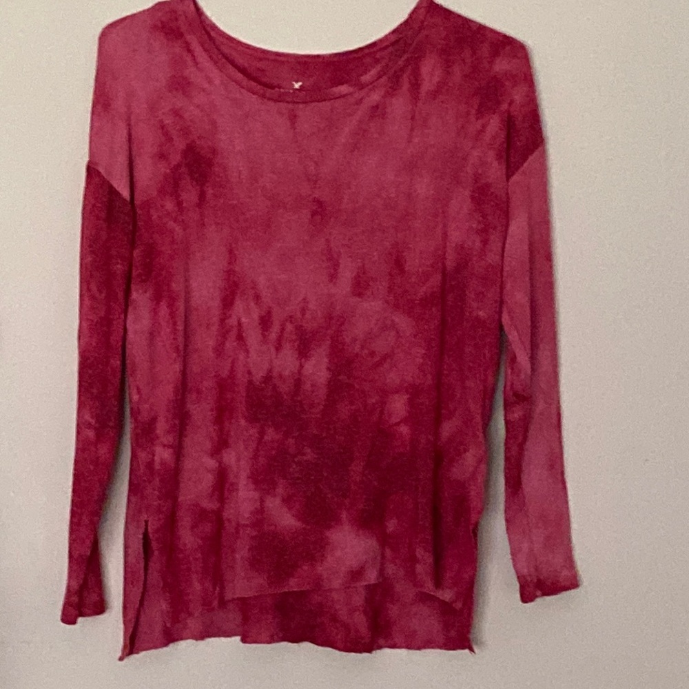American Eagle soft & sexy PLUSH knit top shirt long sleeve red pink tie dye Sm